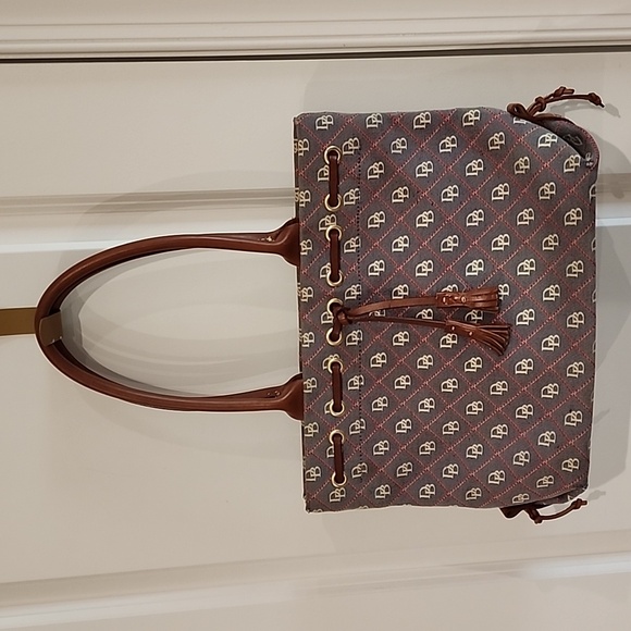 Dooney & Bourke Handbags - Vintage Dooney & Bourke Satchel